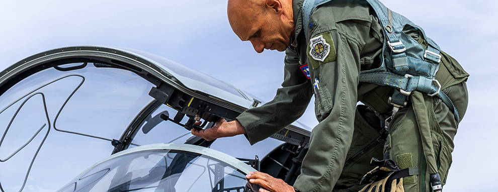 T-7A Red Hawk: Flight confirms safety, progress