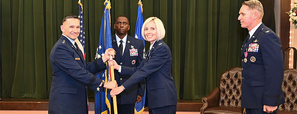 688th Cyberspace Wing salutes their new commander