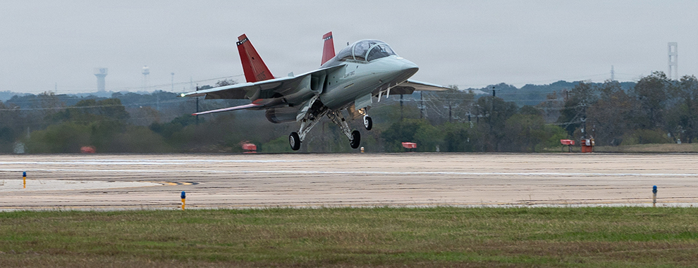 T-7A Red Hawk lands at JBSA-Randolph